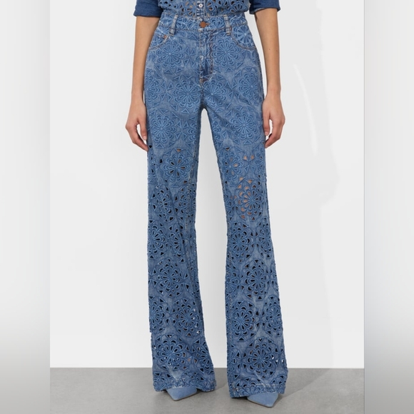 Alice + Olivia | Jeans | Alice Olivia Weezy Lasercut Jean | Poshmark